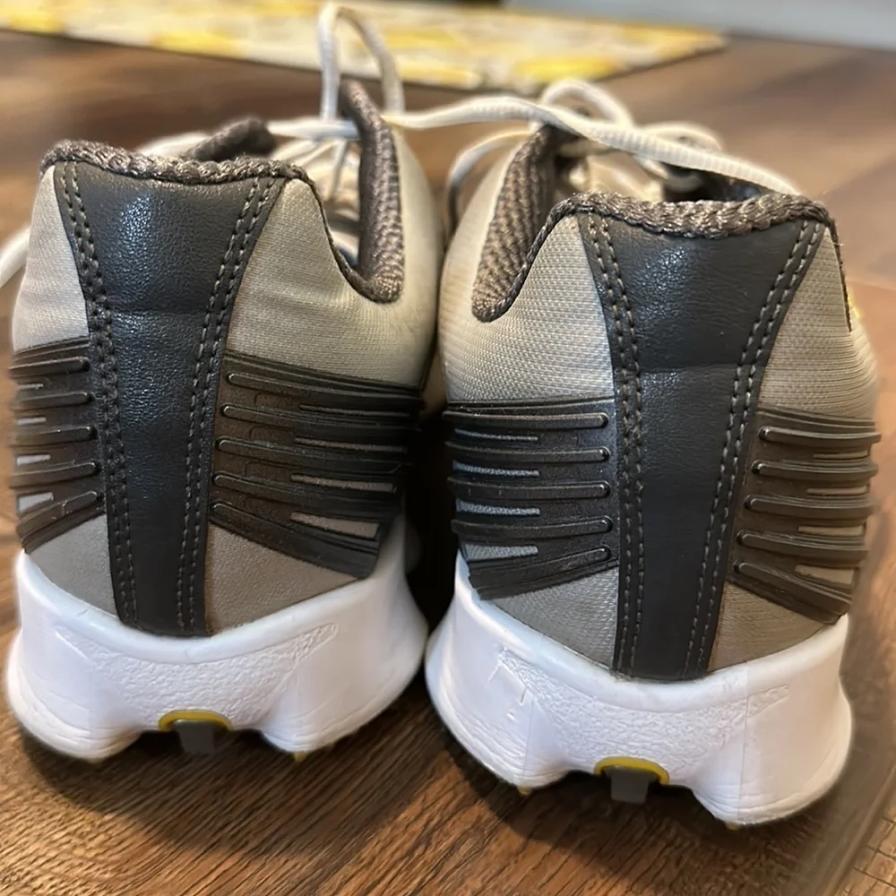 Footjoy Hyperflex 2.0Men's Golf Shoes Gray Yellow Soft Spikes 51036‎ Size 8.5 M